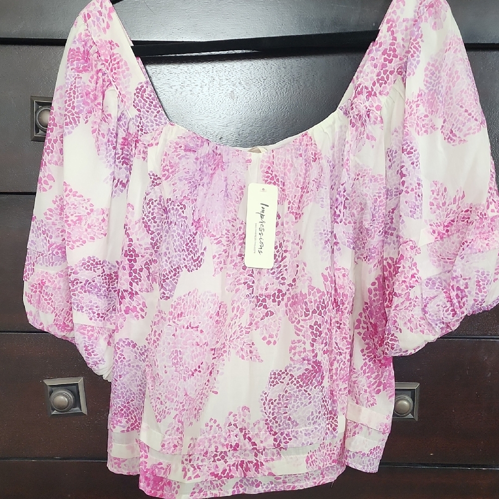 Impressions Boutique Pink and White Floral Blouse